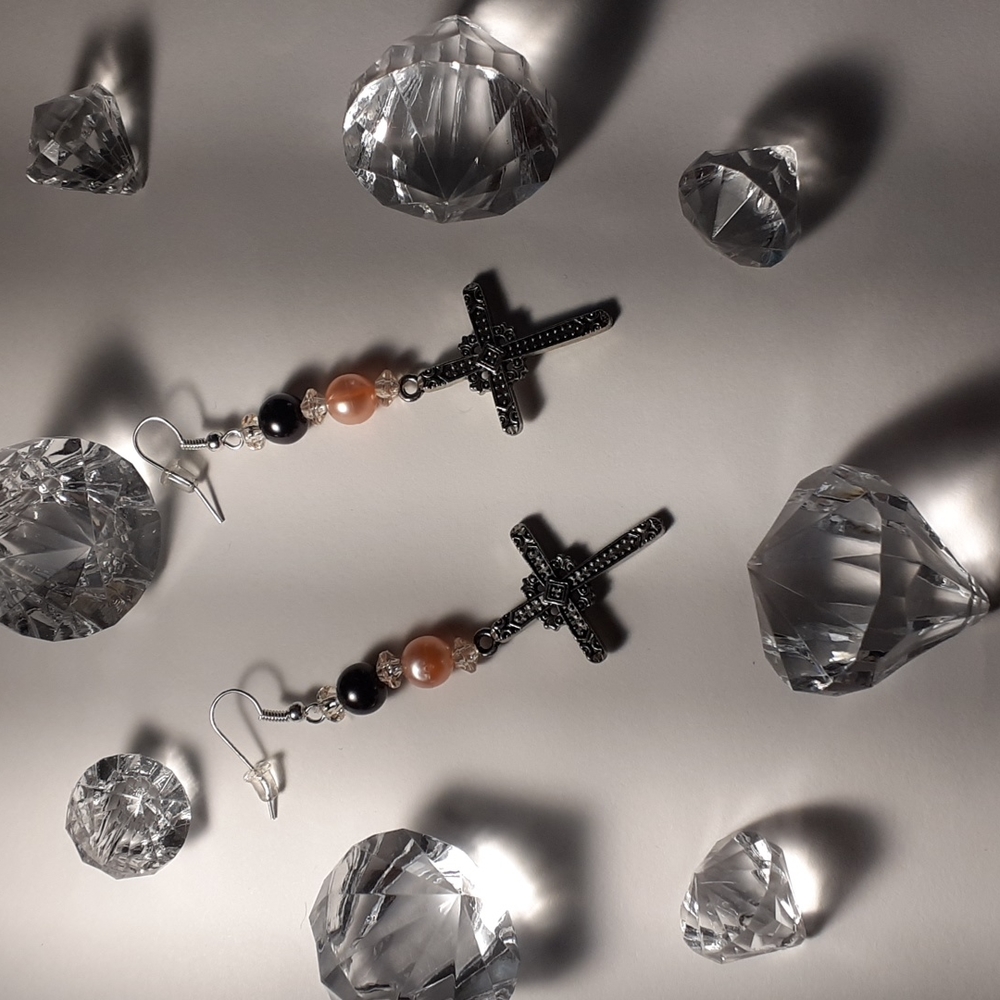 Diamond Bella Handcrafted Fashion earrings. Be u, express yourself!